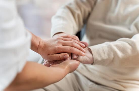 Eine unterstützende Gemeinschaft für Patienten mit chronischen Krankheiten aufbauen