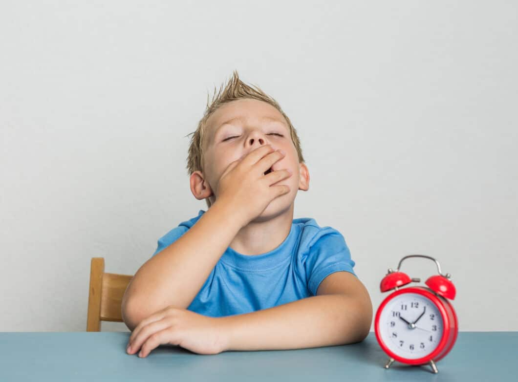 Schlafmangel und ADHS bei Kindern - Was Eltern wissen müssen