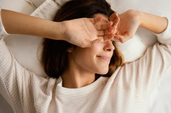 Hypnose für besseren Schlaf – Wie die sanfte Methode Körper und Geist zur Ruhe bringt