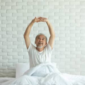 Dieser Morgenfehler verdreifacht dein Schlaganfall-Risiko nach 60